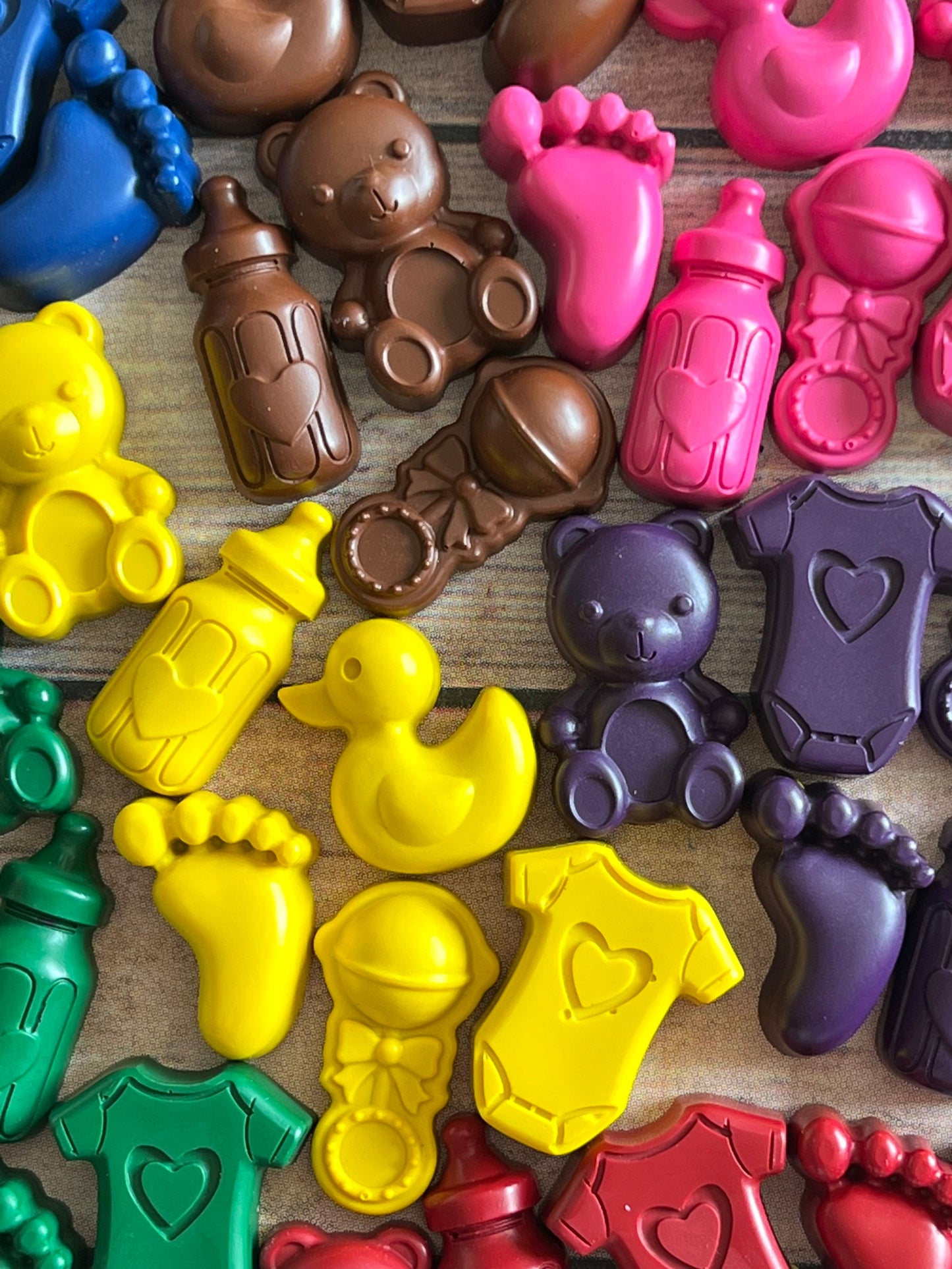Pink baby shower favors. Kids baby Crayon sets. Personalized. Baby shaped crayons. Baby shower favor bags. Thank you favors.