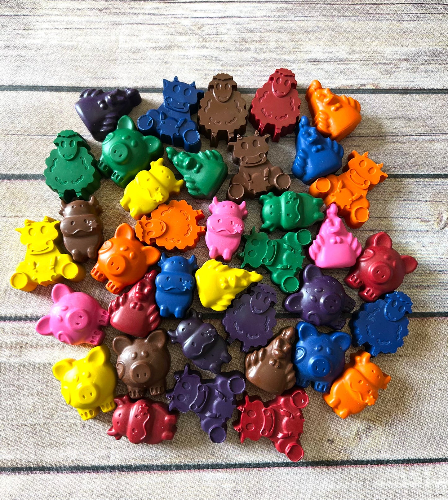 Farm Animal Crayon Favors - Fun and Colorful Kids Birthday Gifts - Perfect for Farm-Themed Parties and Classroom Gifts - Cow Shaped Crayons