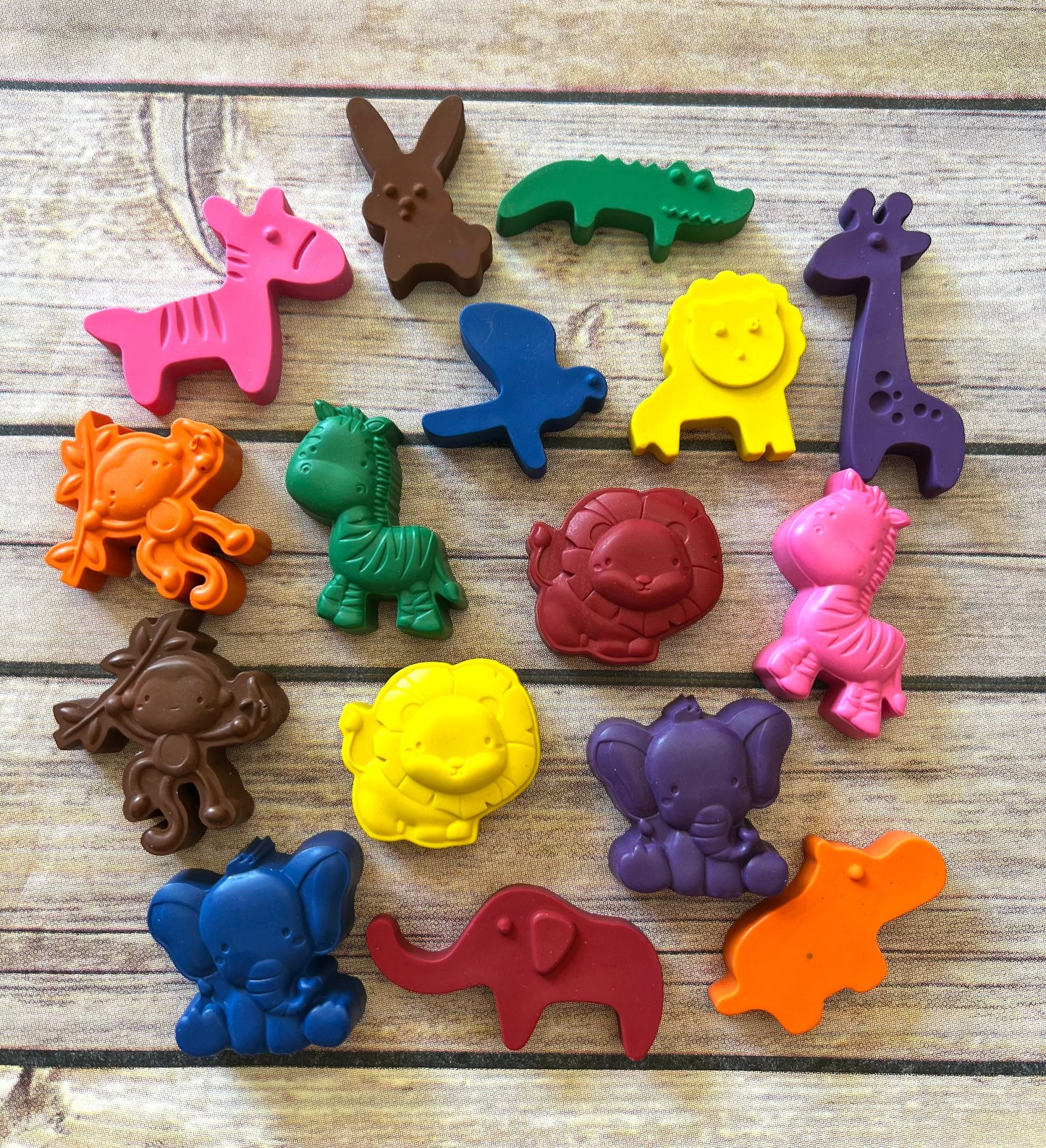 Safari Mini Color Packs. Personalized. Party favors. Kids gifts. Class favors. Safari animal crayons. Birthday favors. Wild one.