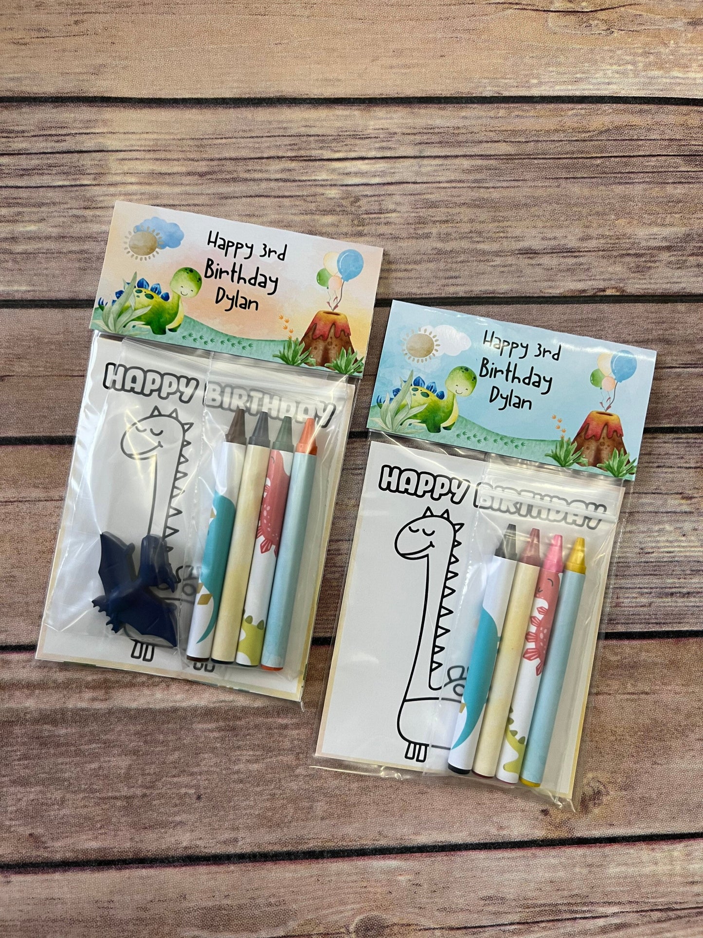 Personalized Dinosaur Mini Color Packs with dinosaur shaped Crayons - Perfect for birthday gifts and class favors - Colorful handmade crayon