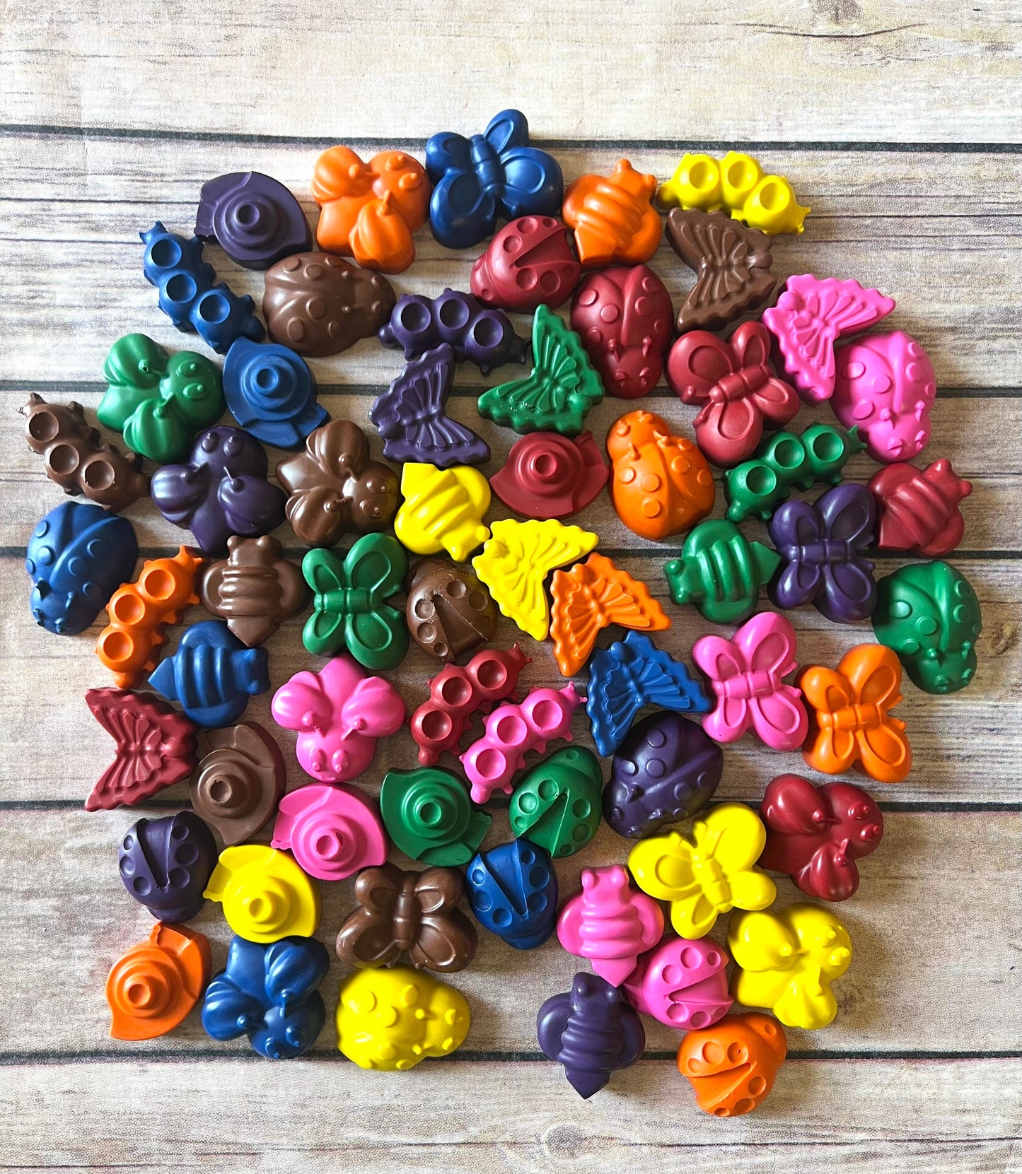 Vibrant Bug Shaped Crayons - Fun Favors for Kids' Birthdays & Class Events - Creative Coloring Activity - Perfect Gifts and Thank You Favor