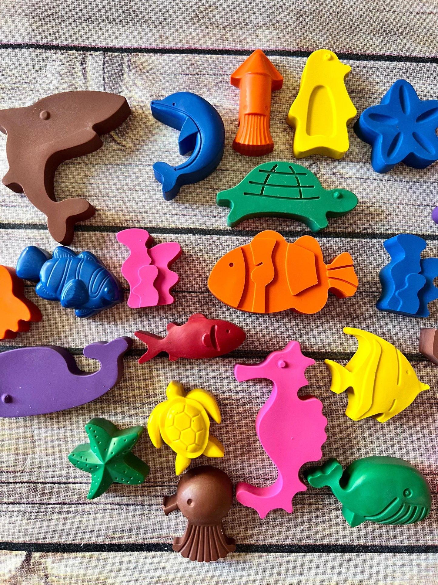 Under the Sea Kids Birthday Favors - Fish Crayons, Starfish, Whale, Octopus. Thank You Favors & Class Gifts. Ocean Theme Party Supplies