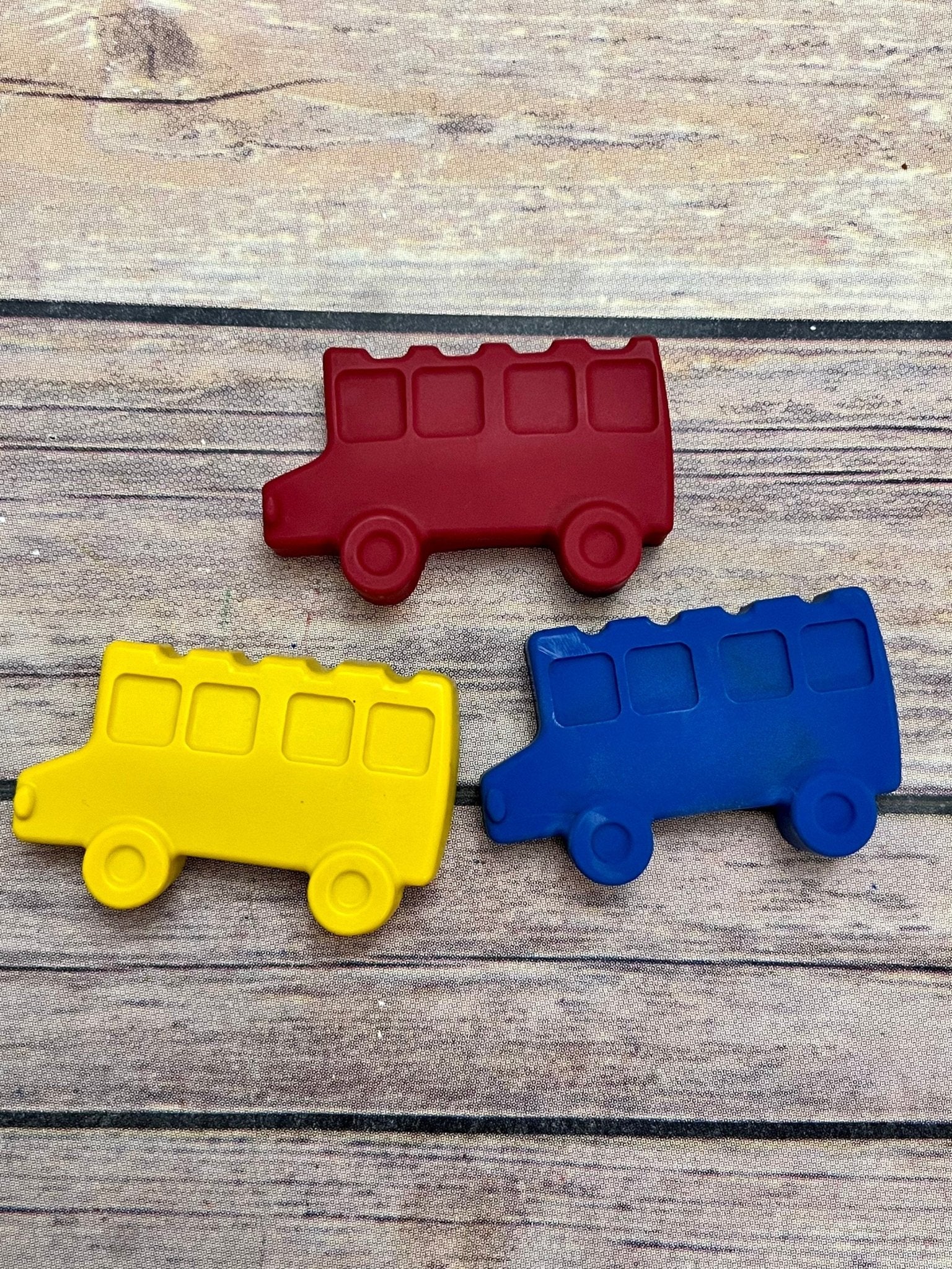 Bus Crayon Favors - Fun and Colorful Kids Birthday Gifts - Bus Shaped Crayons - Perfect for Bus - Themed Parties and Classroom Gifts - KrayonQueen