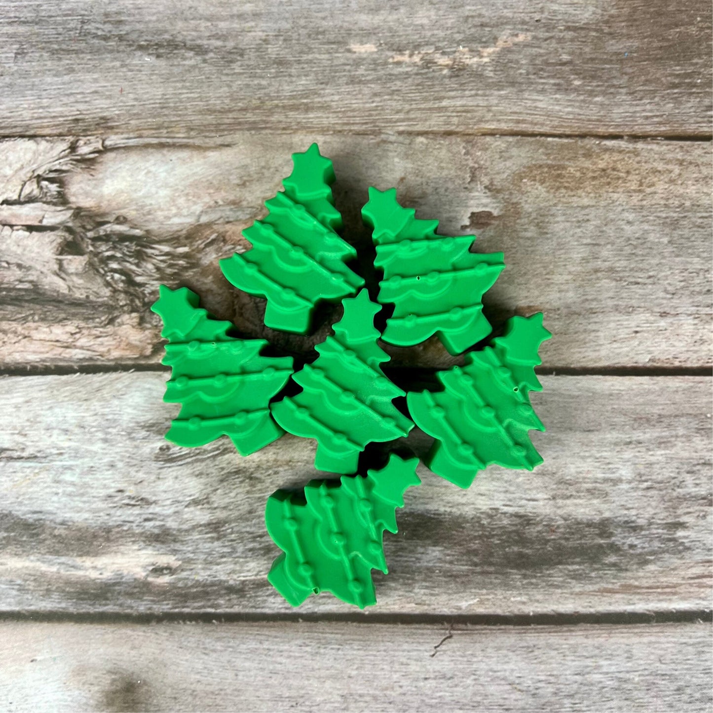 Christmas Tree Shaped Crayons: Festive Stocking Stuffers, Class Favors, and Gifts for Kids