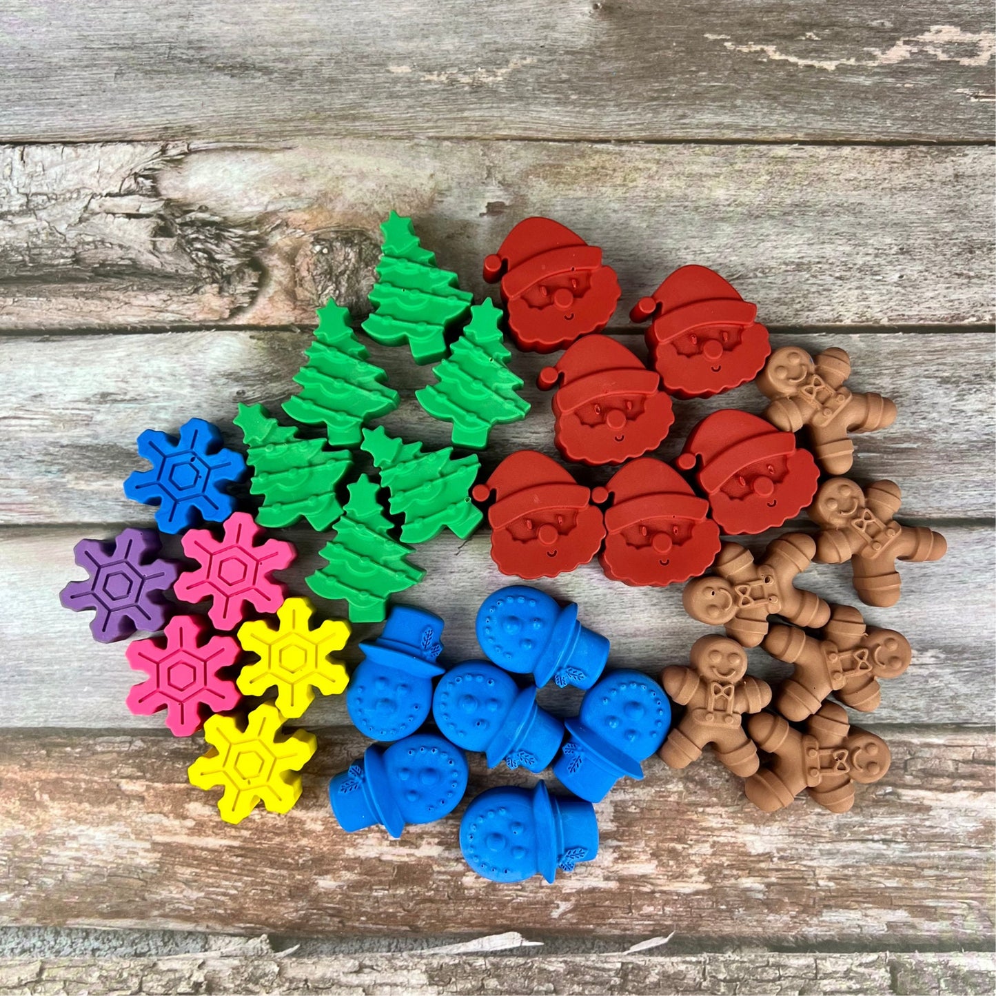 Christmas Shaped Crayons: Festive Stocking Stuffers, Class Favors, and Gifts for Kids